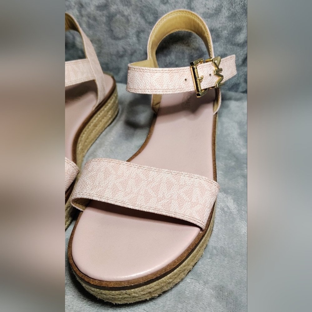 Michael Kors Powder Blush MK Logo Espadrille Platform Sandal Size 8 Womens NWOT - Picture 2 of 10